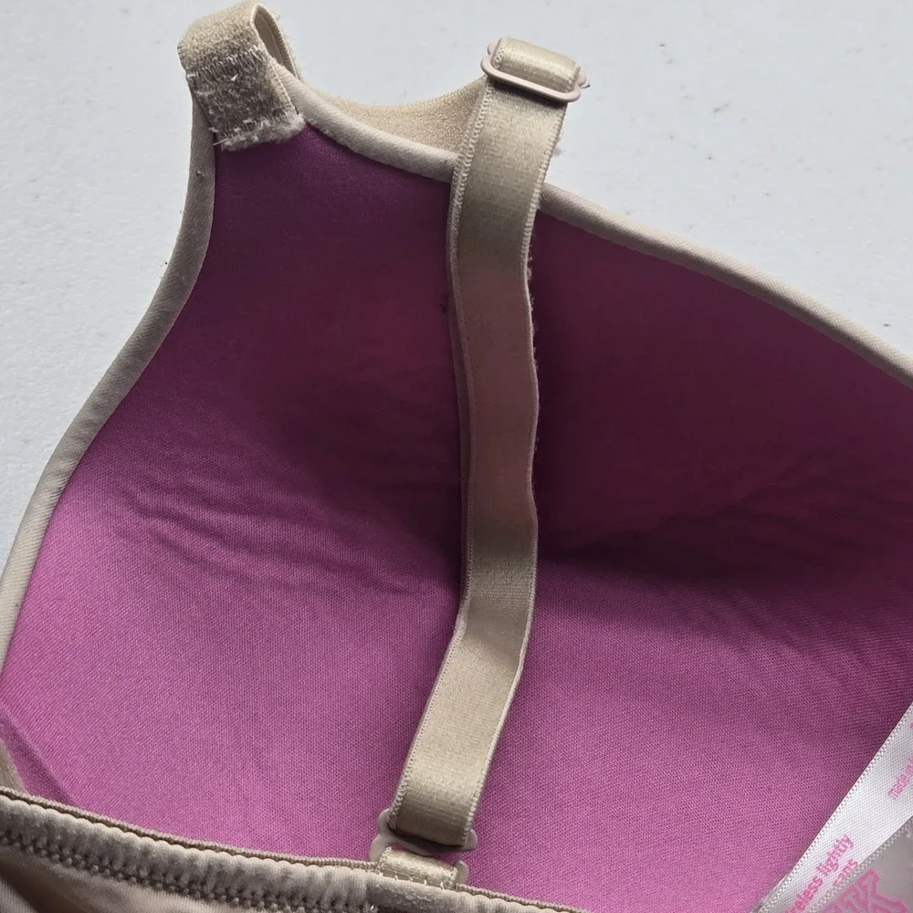 PINK Victoria's Secret Women Bra 34D Beige Lightly Lined Wear Everywhere Wireles